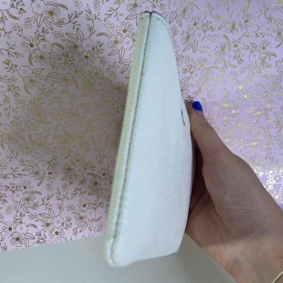 NWT Coach White Clutch F58032 - Picture 10 of 12